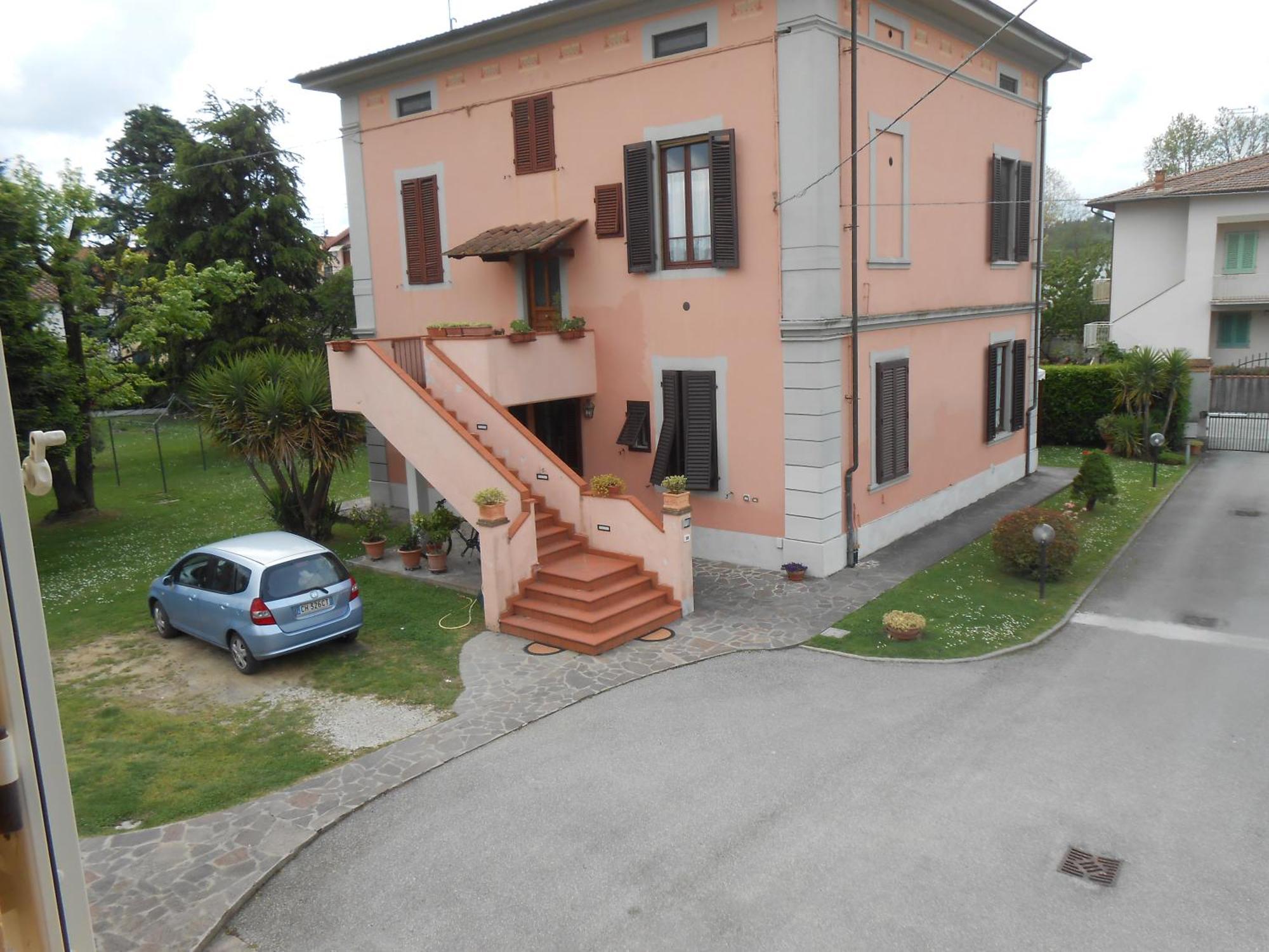 Casa Vacanze Orsi Lucca Exterior photo